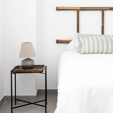 Home2book Charming Center Cruz شقة